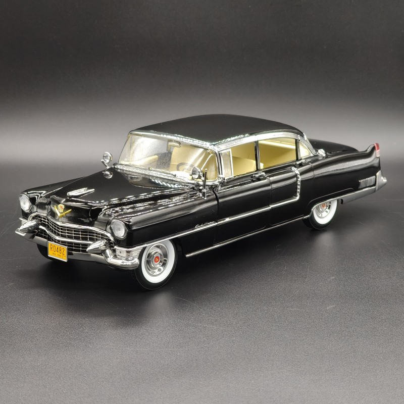 Cadillac Fleetwood Series 60 1955 The Godfather 1:18