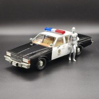Chevrolet Caprice Police Car With T-1000 Figure 1987 Terminator 2 - Judgment Day 1:18