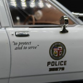 Chevrolet Caprice Police Car With T-1000 Figure 1987 Terminator 2 - Judgment Day 1:18