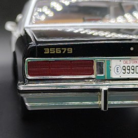 Chevrolet Caprice Police Car With T-1000 Figure 1987 Terminator 2 - Judgment Day 1:18