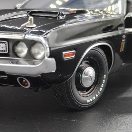 Dodge Challenger R/T 1970 1:18