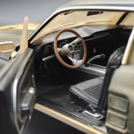 Ford Mustang Coupe 1967 Creed II 1:18