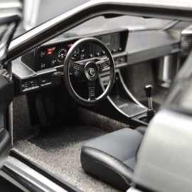 BMW M1 1978 1:18