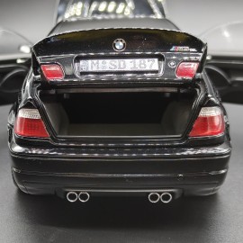 BMW M3 E46 CSL 2003 1:18