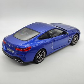 BMW M850i 2019 1:18