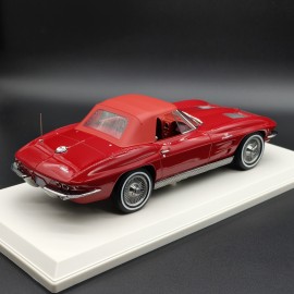 Chevrolet Corvette Stingray Convertible 1:18