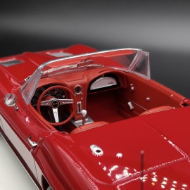 Chevrolet Corvette Stingray Convertible 1:18