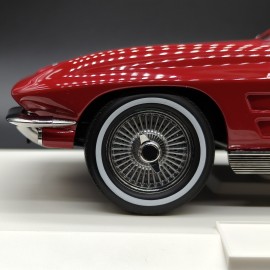 Chevrolet Corvette Stingray Convertible 1:18