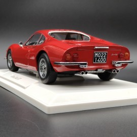 Ferrari Dino 246 GT 1:18