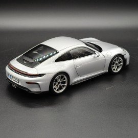 Porsche 911 GT3 Touring 1:18