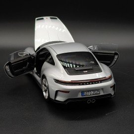 Porsche 911 GT3 Touring 1:18
