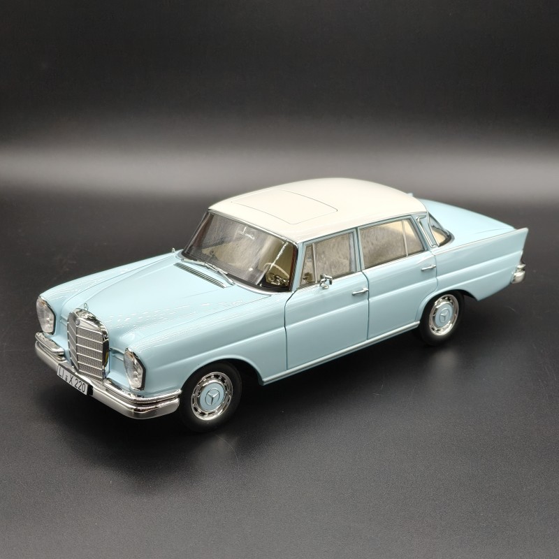 Mercedes 220 SE W111 1965 1:18