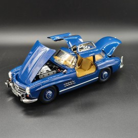 Mercedes 300 SL Coupe Gullwing W198 1954 1:18