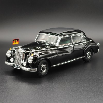 Mercedes 300 W186 Konrad Adenauer 1955 1:18