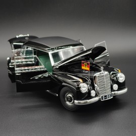 Mercedes 300 W186 Konrad Adenauer 1955 1:18