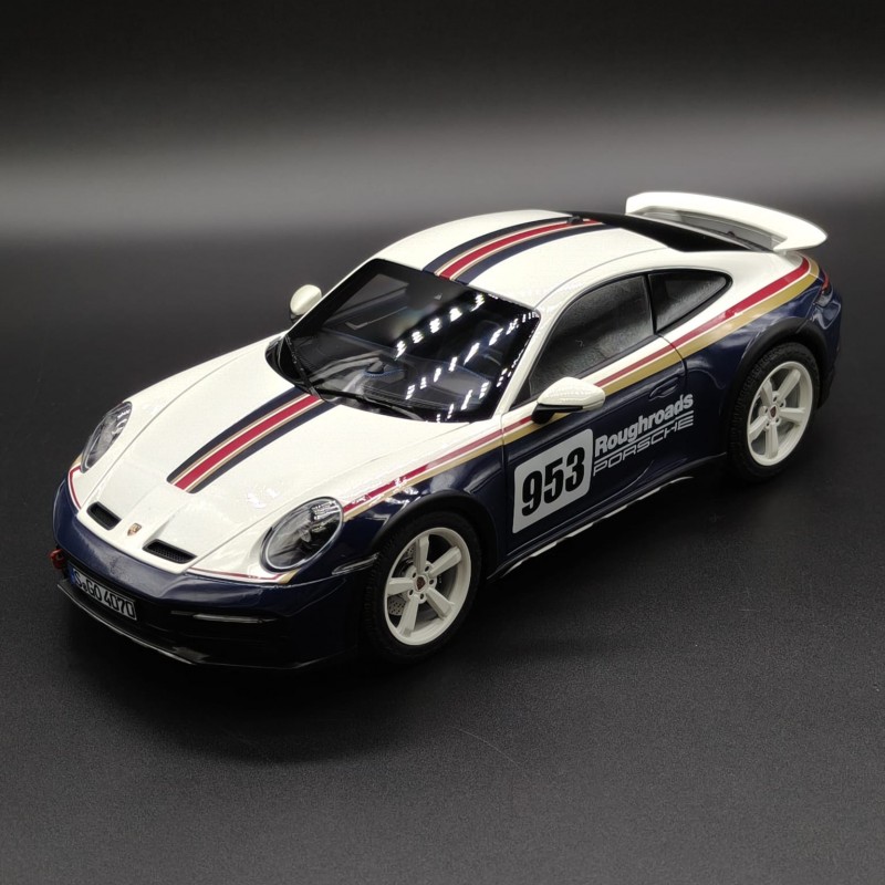 Porsche 911 992 Dakar Roughroads #953 1:18