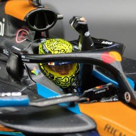 McLaren MCL39 Mercedes L. Norris 2025 Abu Dhabi GP Special Champion 1:18