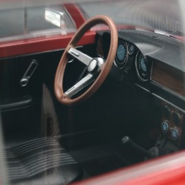 Alfa Romeo Giulia Nuova Super 1974 1:18
