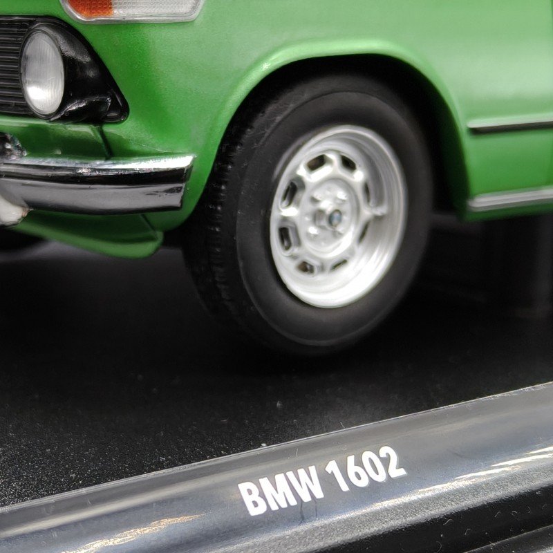 BMW 1602 1:18