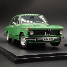 BMW 1602 1:18