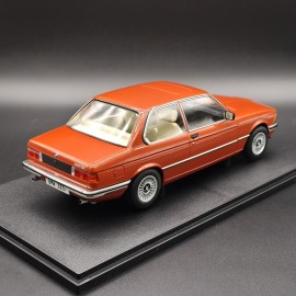 BMW 323i E21 1:18
