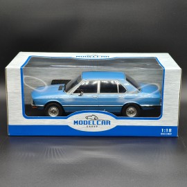 BMW 5 Series E12 1974 1:18