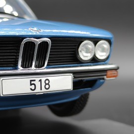 BMW 5 Series E12 1974 1:18