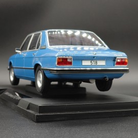BMW 5 Series E12 1974 1:18