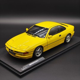 BMW 850 CSI E31 1:18