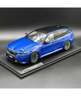 BMW M5 Touring G99 1:18