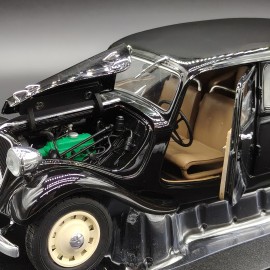 Citroen Traction 11CV 1:18