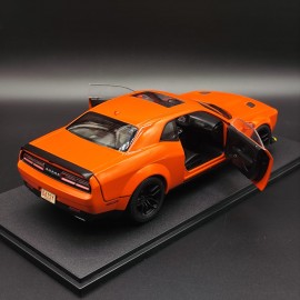 Dodge Challenger RT Scat Pack Widebody 1:18
