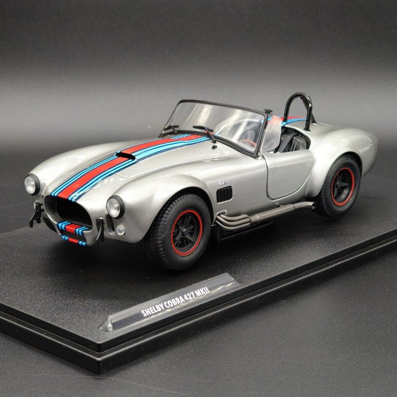 Shelby Cobra 427 MKII 1:18