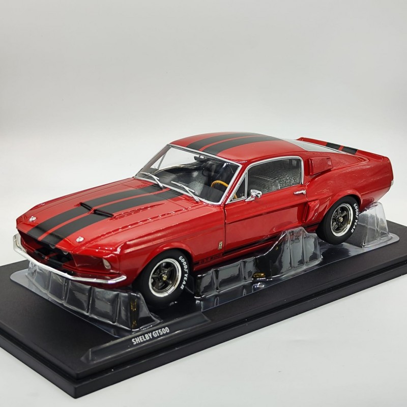 Shelby GT500 Mustang 1:18