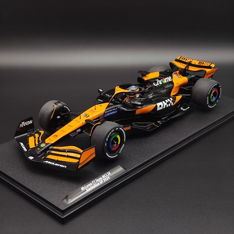 McLaren MCL38 Mercedes O. Piastri 2024 1:18