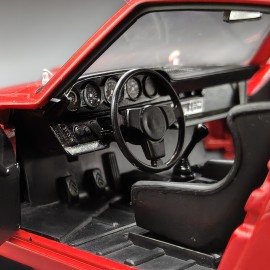 Porsche 911 RS 3.0 Iroc 1974 1:18