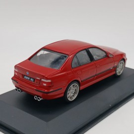BMW E39 M5 1:43
