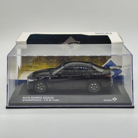 Alfa Romeo Giulia 1:43