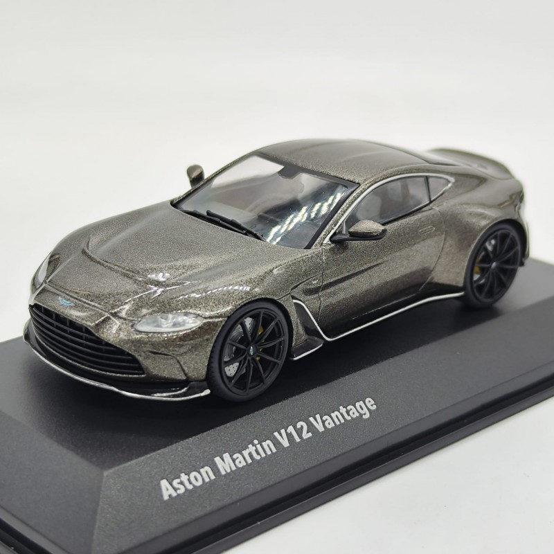 Aston Martin V12 Vantage 1:43