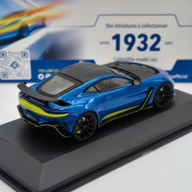 Aston Martin V12 Vantage 1:43