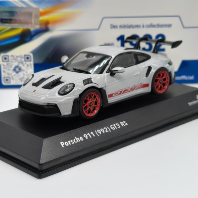 Porsche 911 992 GT3 RS 1:43