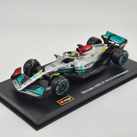 Mercedes W13 L. Hamilton 2022 1:43