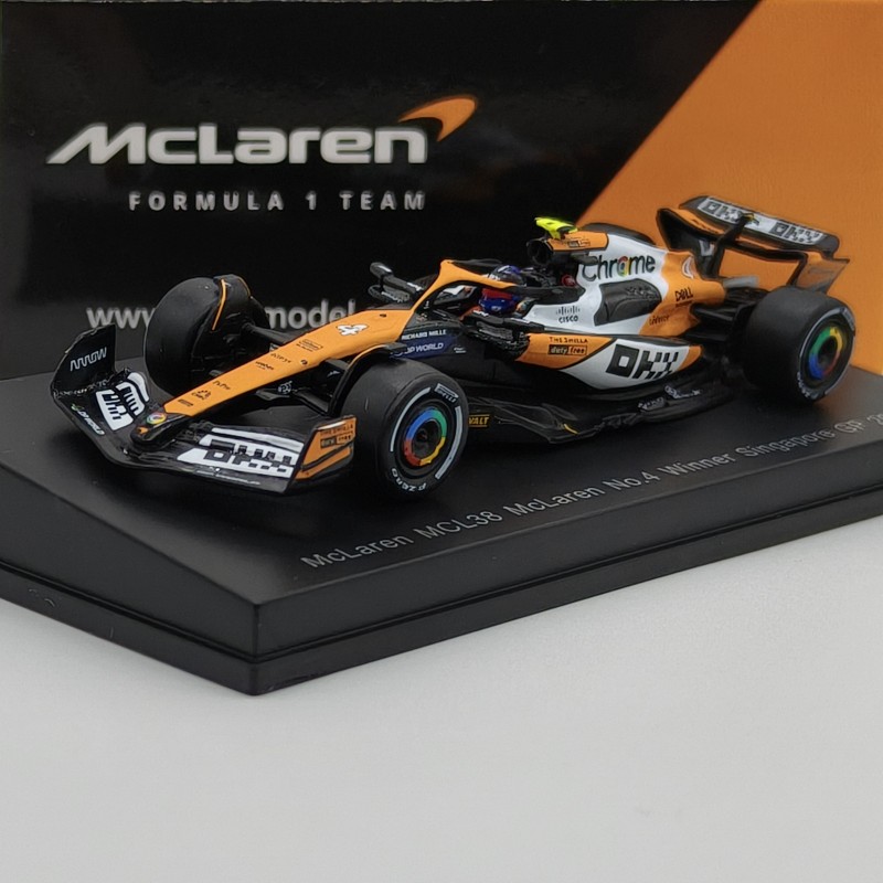 McLaren MCL38 Mercedes L. Norris Singapore 2024 1:64
