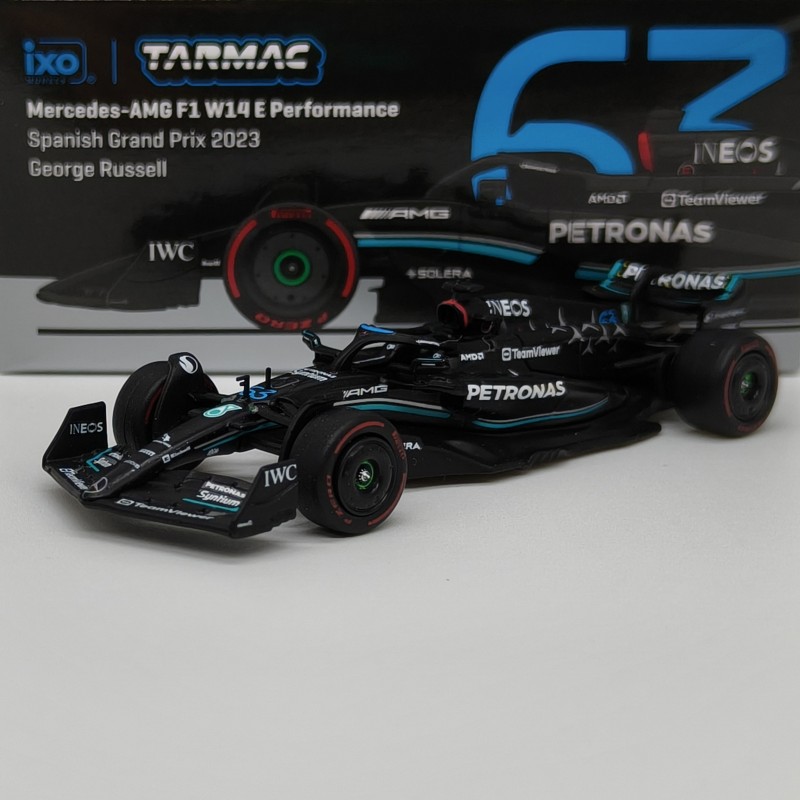 Mercedes W14 G. Russel Spain 2023 1:64