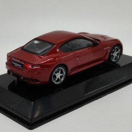 Maserati Gran Turismo MC Stradale 2012 1:43
