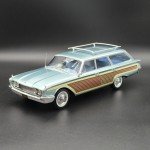 Ford Galaxy Country Squire 1960 1:18