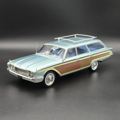 Ford Galaxy Country Squire 1960 1:18