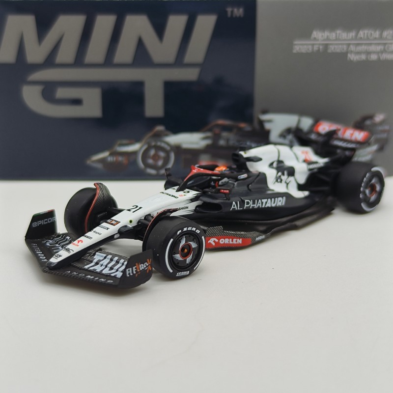 Alpha Tauri AT04 Honda N. De Vries 2023 1:64