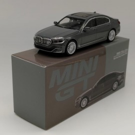 BMW 750Li xDrive 1:64