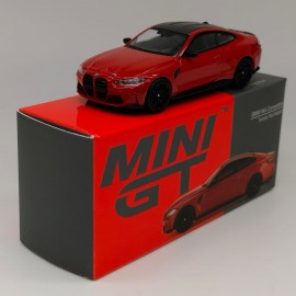 BMW M4 Competition 1:64